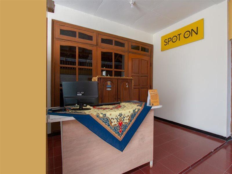 Spot On 3218 Bee Palm Family Syariah Hotel Malang Eksteriør billede