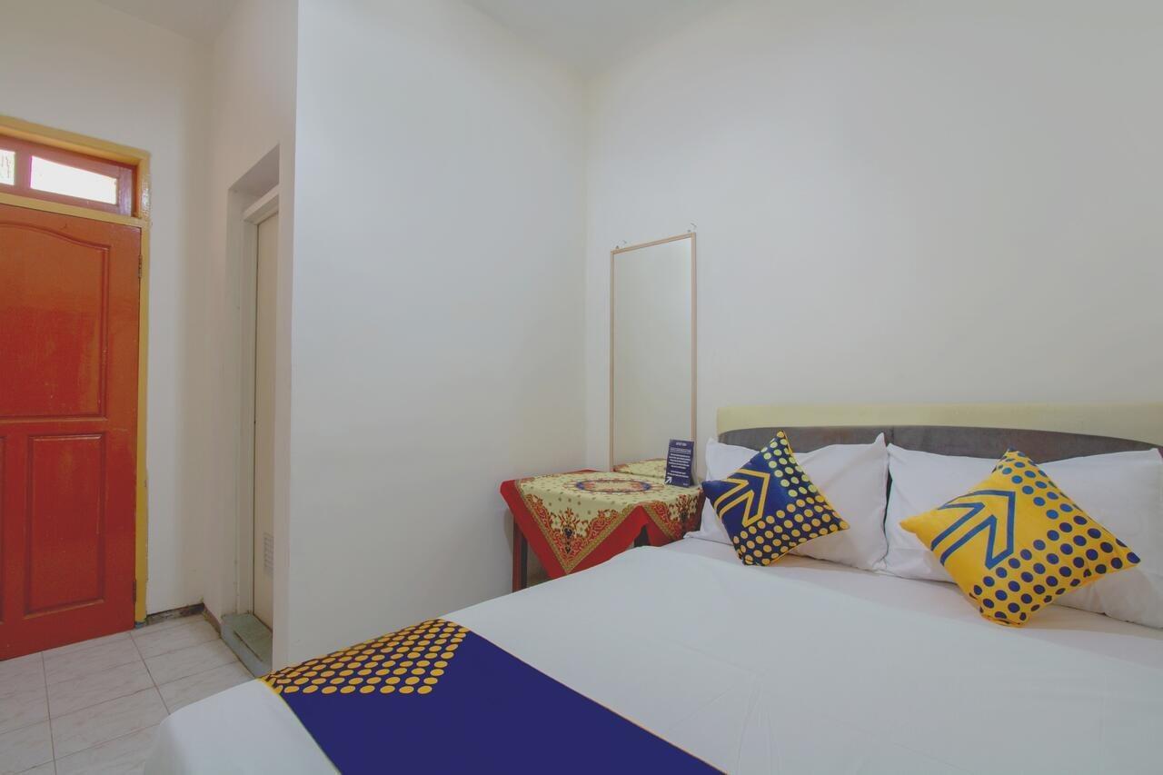 Spot On 3218 Bee Palm Family Syariah Hotel Malang Eksteriør billede